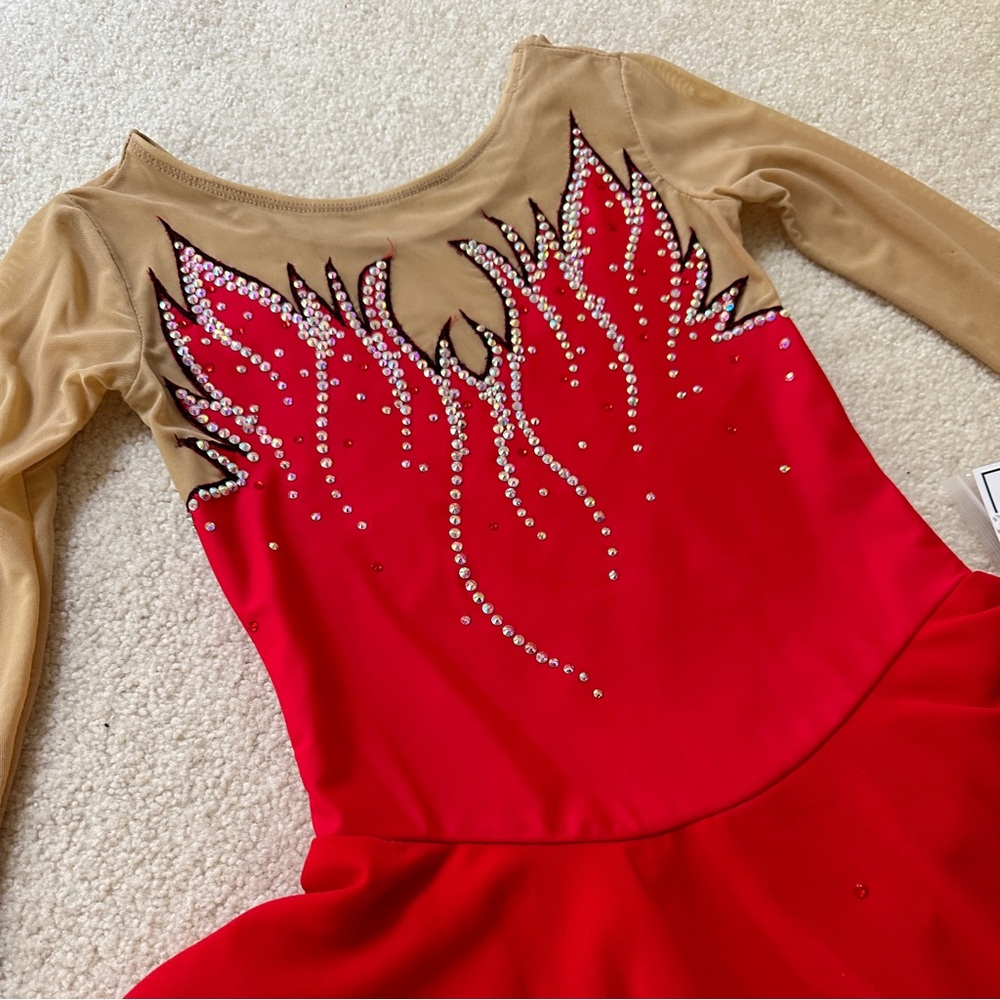 New Figure Skating Dress Size 12 (7~10T) with Hair Scrunchies (130~140cm) - Picture 3 of 10